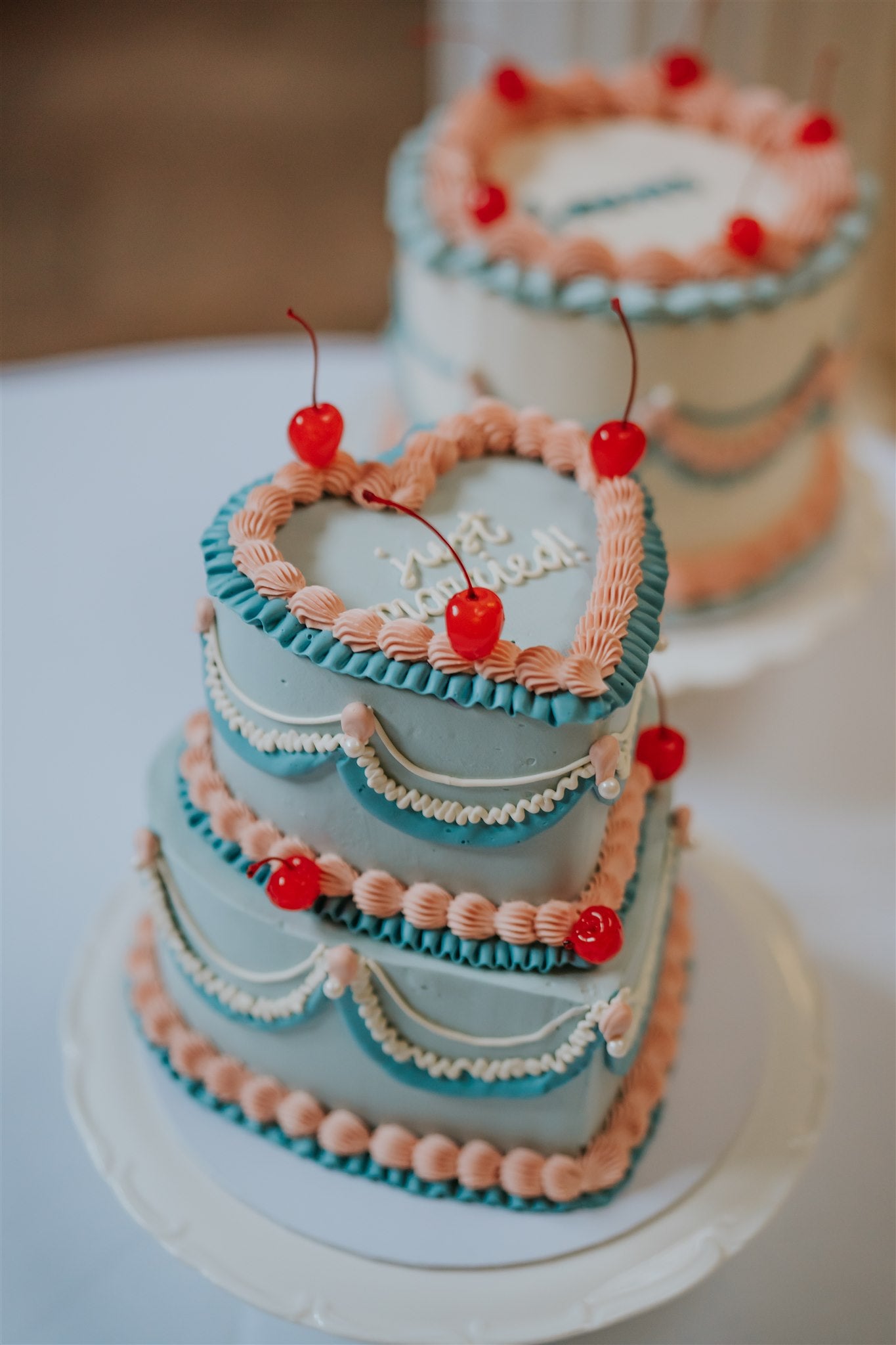 Heart shaped vintage cake created by Pastel by Rachel. Wedding cakes Ireland. Wedding cakes Northern Ireland. Wedding cake Northern Ireland.